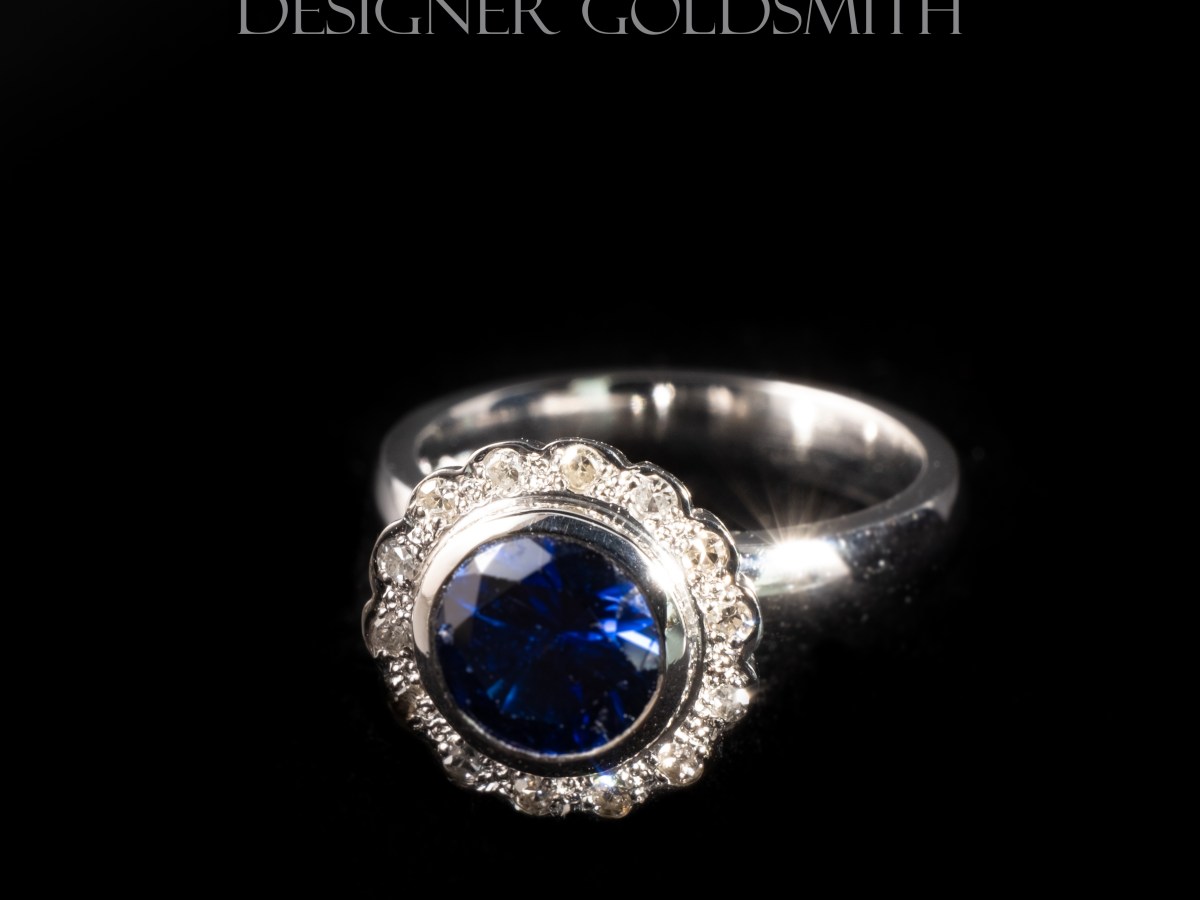 Sapphire and Diamond Platinum&nbsp;Ring